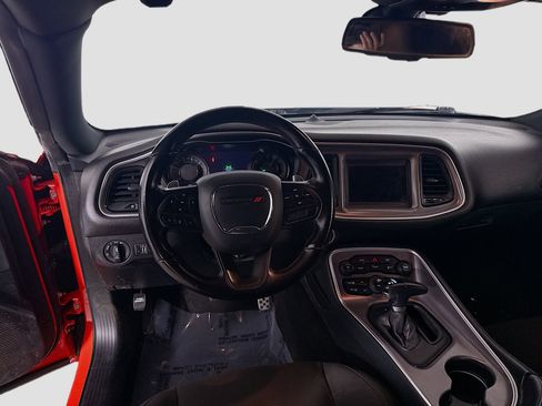 Used 2022 Dodge Challenger R/T w/ Blacktop Package image 17