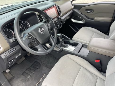 Used 2023 Nissan Frontier SV AWD/4WD image 19