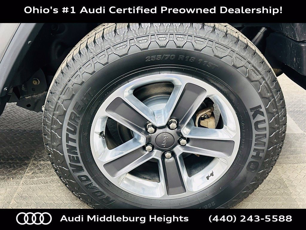 Used 2021 Jeep Wrangler Unlimited Sahara AWD/4WD image 34