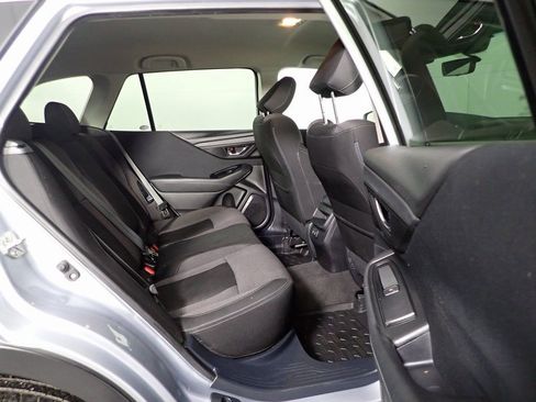 Used 2020 Subaru Outback Premium image 30