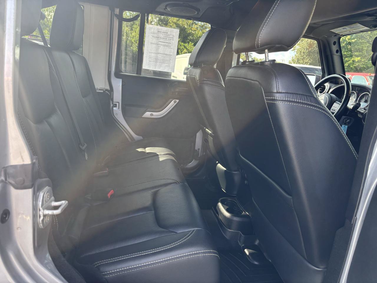Used 2014 Jeep Wrangler Unlimited Sahara w/ Max Tow Package AWD/4WD image 14