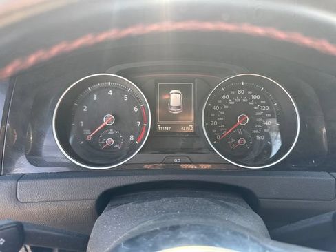 Used 2016 Volkswagen GTI SE w/ Lighting Package (SEL) FWD image 26