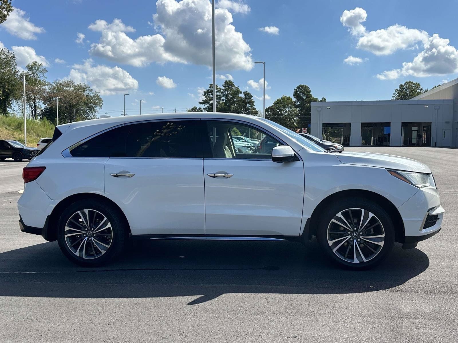 Used 2020 Acura MDX w/ Technology Package FWD image 28