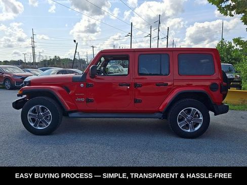 Used 2019 Jeep Wrangler Unlimited Sahara AWD/4WD image 5