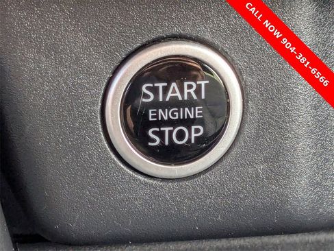 Used 2023 Nissan Rogue SV image 31