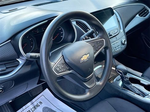 Used 2023 Chevrolet Malibu LT image 11