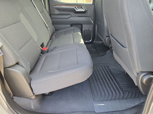 Used 2025 Chevrolet Silverado 1500 LT image 25