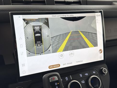 New 2026 Land Rover Defender 110 X-Dynamic SE image 17