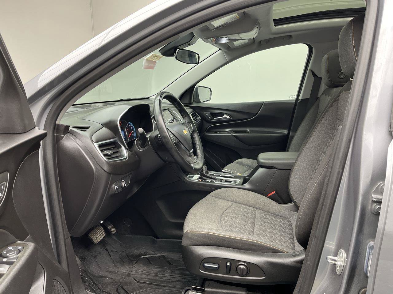 Certified 2024 Chevrolet Equinox LT w/ LPO, Floor Liner Package AWD/4WD image 3