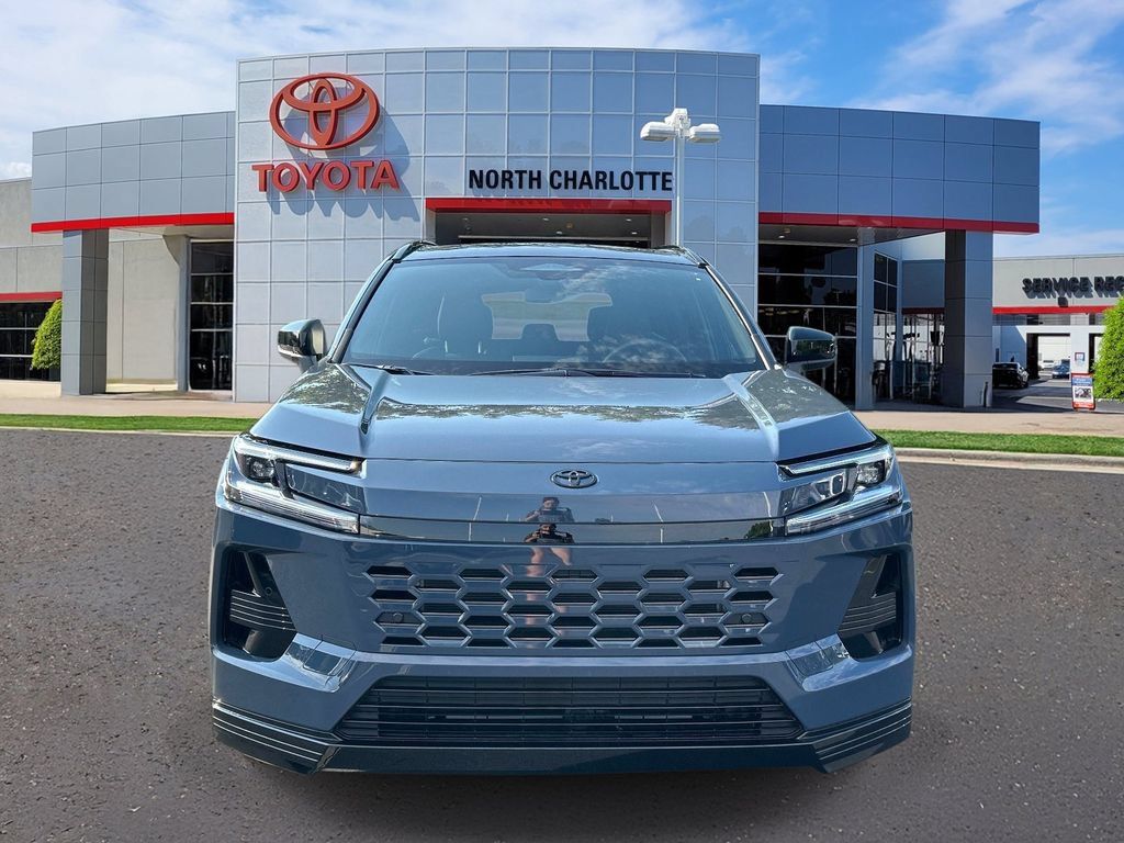 Used 2026 Toyota RAV4 SE w/ Convenience Package AWD/4WD image 3