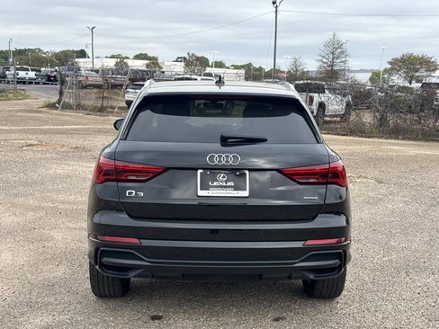 Used 2021 Audi Q3 2.0T Premium w/ Convenience Package image 4