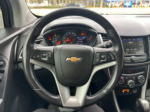 Used 2019 Chevrolet Trax LT w/ LT Convenience Package image 54