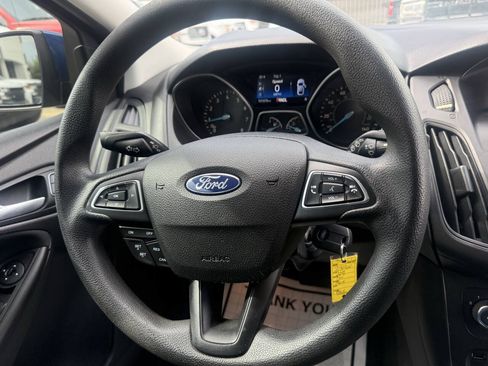 Used 2018 Ford Focus SE FWD image 21