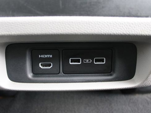 Used 2023 Honda Odyssey Elite image 18