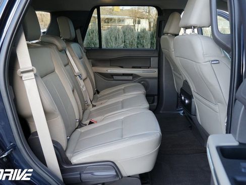 Used 2021 Ford Expedition XLT image 39