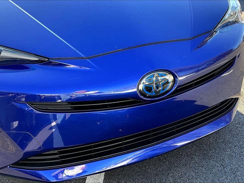 Used 2016 Toyota Prius Three Touring image 27