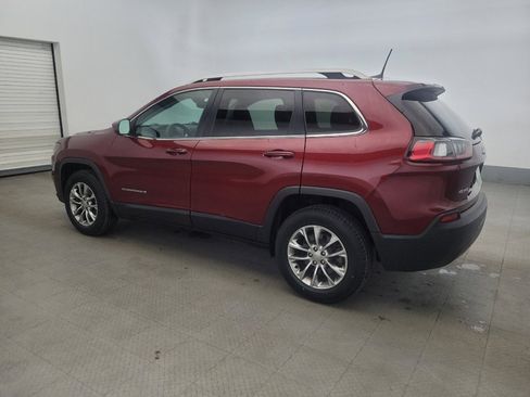 Used 2019 Jeep Cherokee Latitude Plus w/ Comfort/Convenience Group image 3