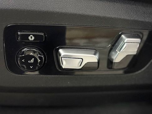 Used 2019 BMW X7 xDrive40i w/ Premium Package AWD/4WD image 22