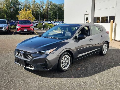 Certified 2025 Subaru Impreza 2.0i image 3