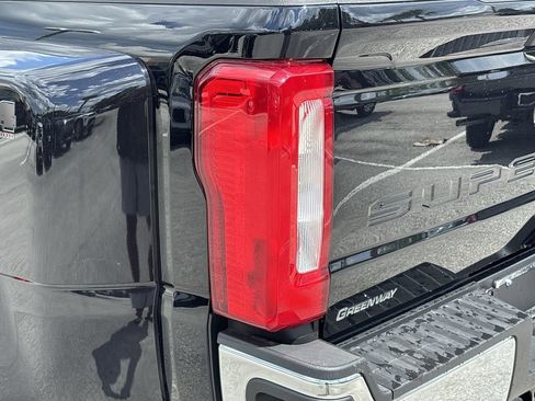 Used 2025 Ford F350 XLT w/ FX4 Off-Road Package image 7