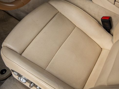 Used 2016 Porsche Panamera Edition image 23