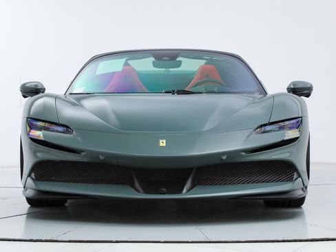 Certified 2025 Ferrari SF90 Spider AWD/4WD image 13