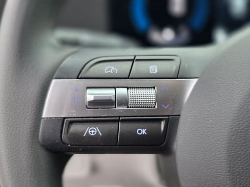 Certified 2025 Hyundai Kona SE FWD image 24