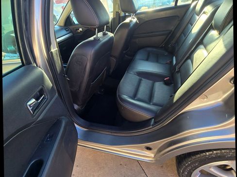 Used 2009 Ford Fusion SEL image 9