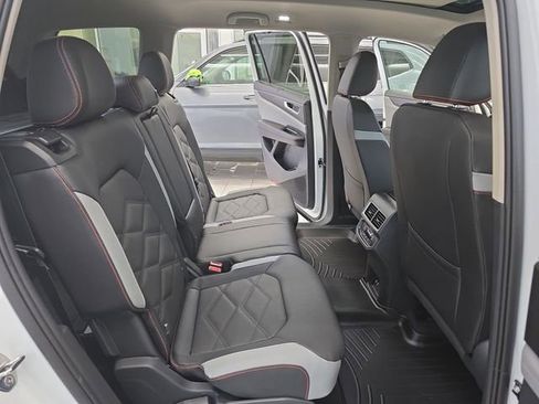 New 2026 Volkswagen Atlas Peak Edition AWD/4WD image 19