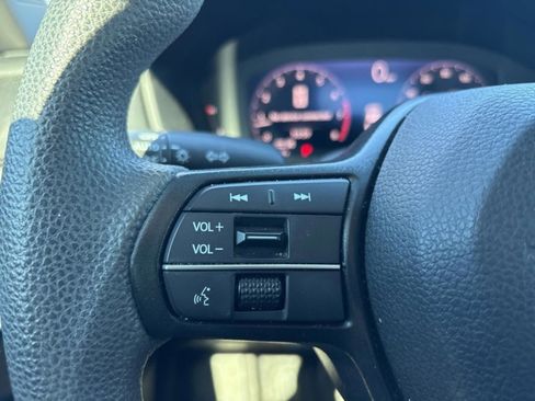 Used 2023 Honda Accord EX image 15