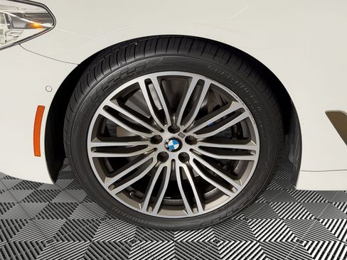 Used 2019 BMW M550i xDrive w/ Premium Package 2 AWD/4WD image 12