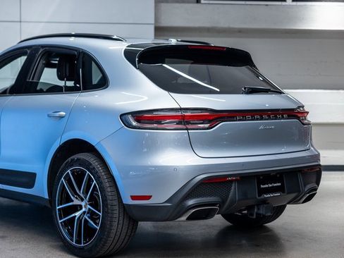 Certified 2025 Porsche Macan image 25