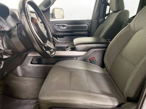 Used 2022 RAM 1500 Big Horn AWD/4WD image 5