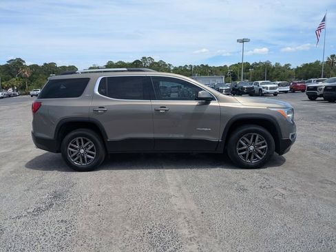Used 2019 GMC Acadia SLT FWD image 3