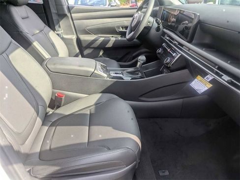 New 2025 Hyundai Santa Cruz SEL image 30