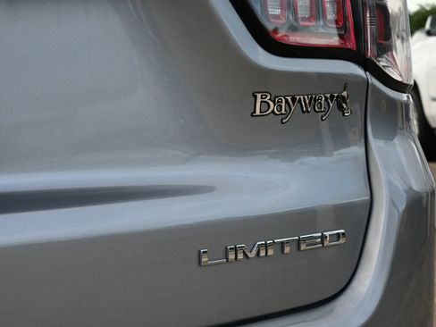 Used 2018 Jeep Compass Limited w/ Navigation Group AWD/4WD image 21