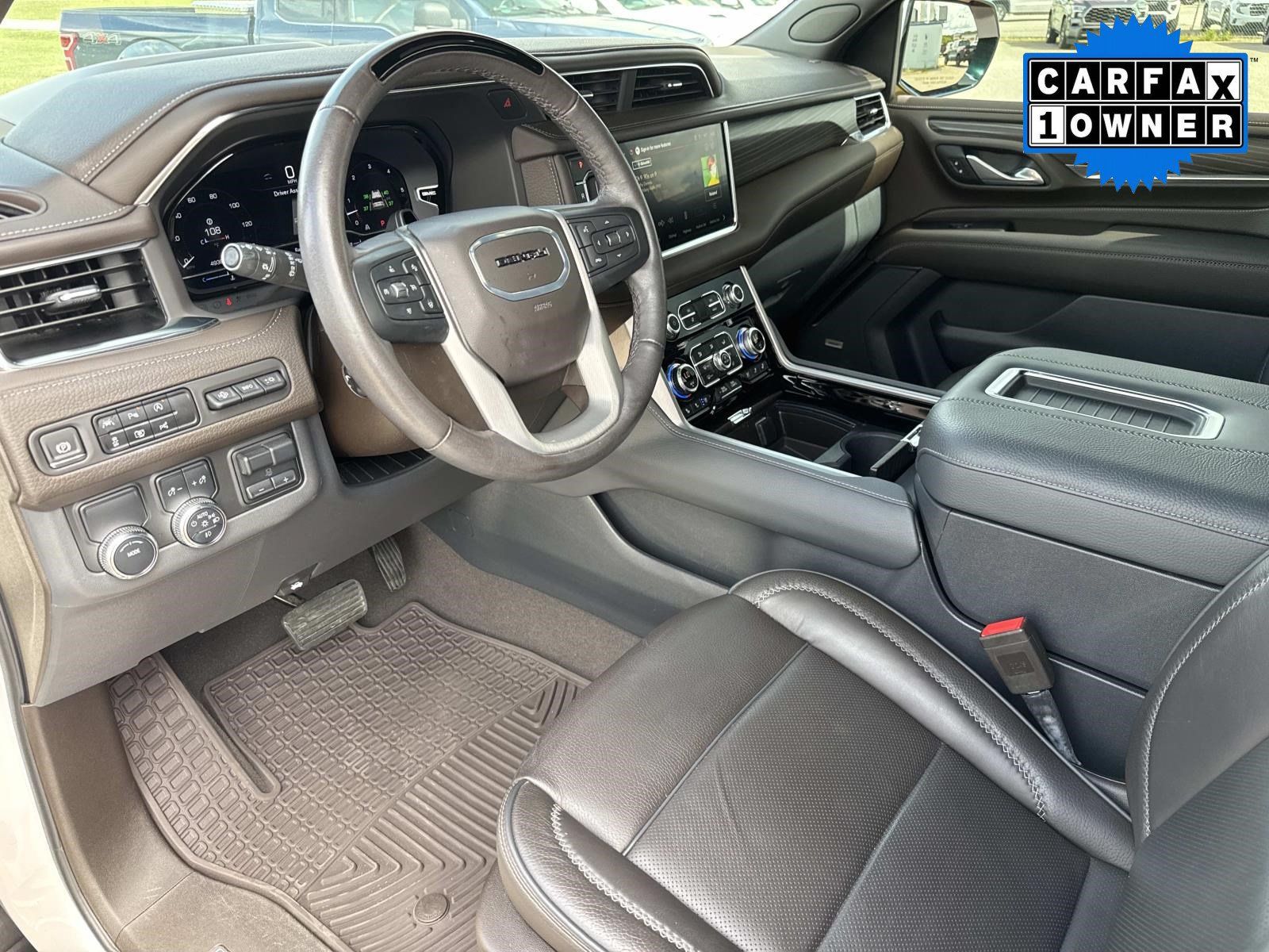 Used 2024 GMC Yukon Denali w/ Advanced Technology Package RWD image 28