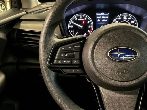 Used 2024 Subaru Crosstrek 2.0i Premium image 18