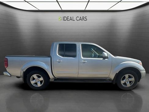 Used 2006 Nissan Frontier LE w/ (X01) Leather Pkg AWD/4WD image 4