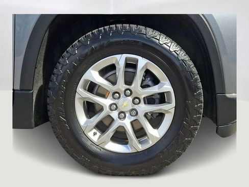 Used 2021 Chevrolet Traverse LT w/ LPO, Floor Liner Package image 7