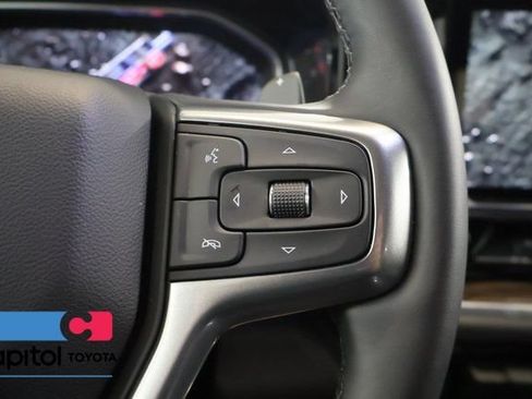 Used 2026 Chevrolet Silverado 1500 LT Trail Boss w/ LT Trail Boss Premium Package AWD/4WD image 19
