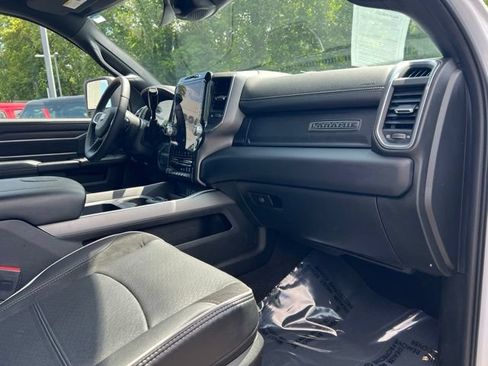 Used 2025 RAM 2500 Laramie w/ Sport Appearance Package AWD/4WD image 29