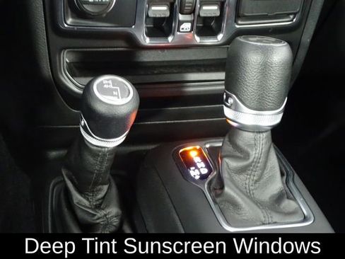 Used 2021 Jeep Wrangler Unlimited Sport image 37