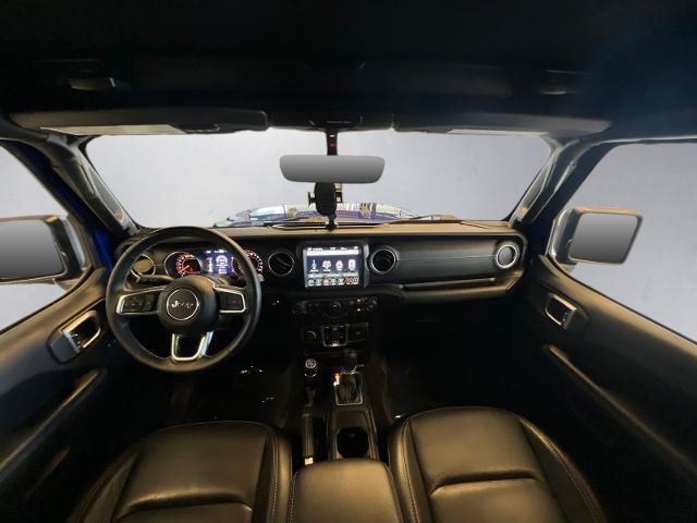 Used 2018 Jeep Wrangler Unlimited Sahara AWD/4WD image 3