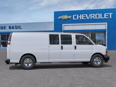 New 2026 Chevrolet Express 3500 Extended w/ Driver Convenience Package RWD image 5