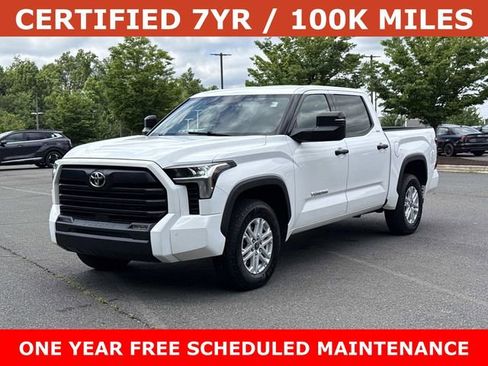Used 2022 Toyota Tundra SR5 w/ SR5 Convenience Package AWD/4WD image 5