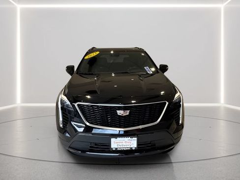 Used 2023 Cadillac XT4 Sport w/ Cold Weather Package AWD/4WD image 4