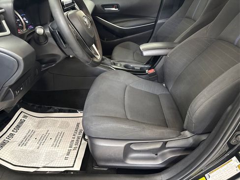 Used 2022 Toyota Corolla SE FWD image 40