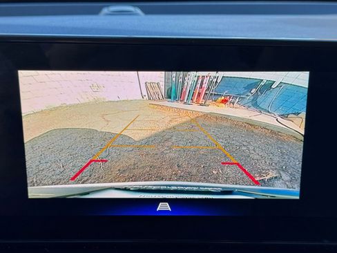 Used 2025 Chevrolet TrailBlazer LT w/ Driver Confidence Package image 17