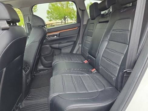 Used 2018 Honda CR-V Touring image 17